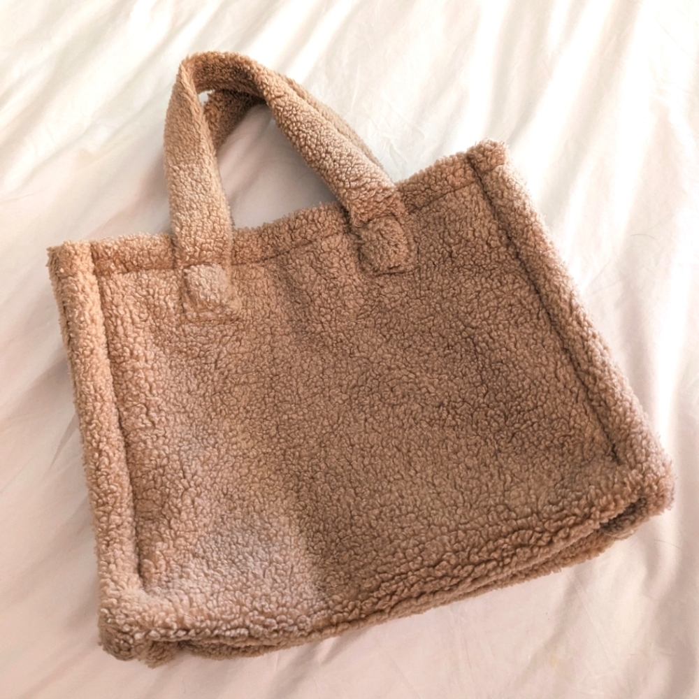 Velvet By Graham & Spencer - Sherpa Shearling Purse, Zip Pocket, Snap Closure
